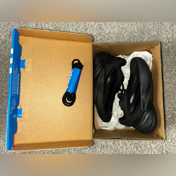 adidas Kids Black Sneakers - Picture 9 of 10